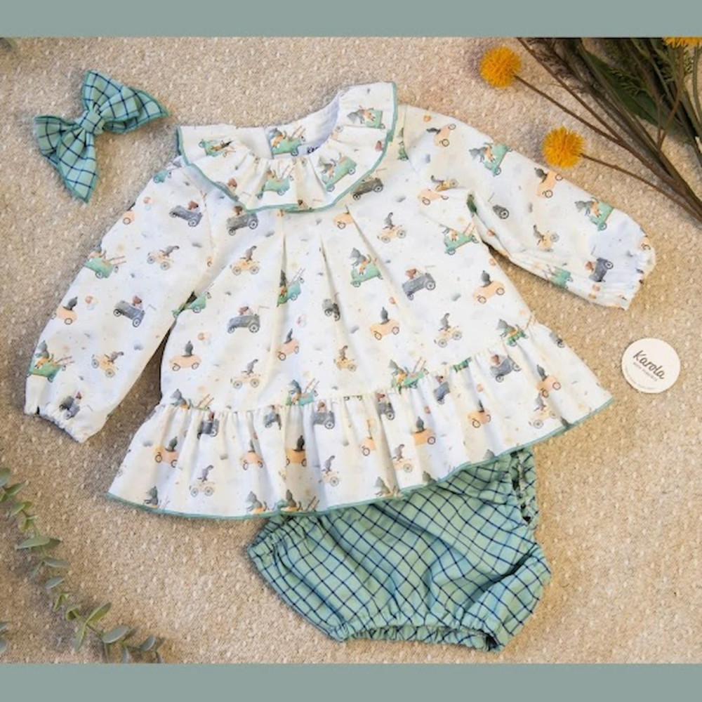 Jesusito Chicago niña estampado de animalitos en coches