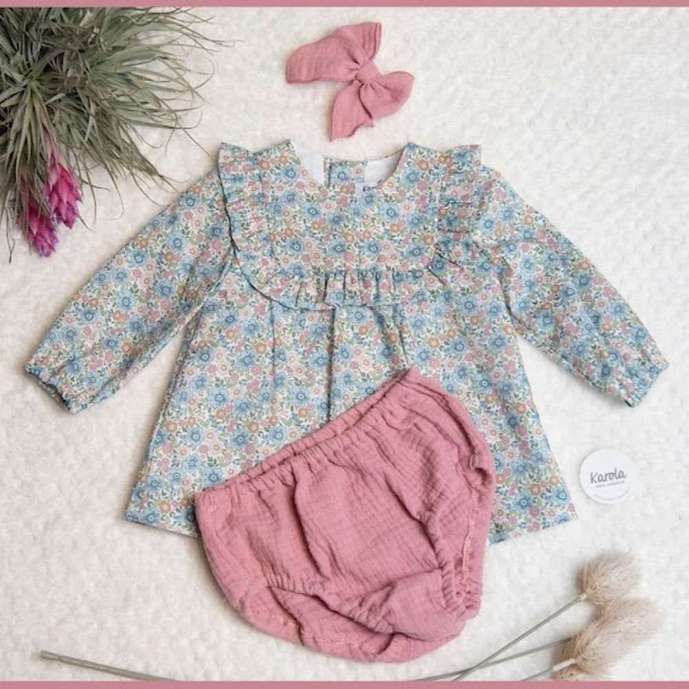 Jesusito bebé estampado Jazmín con braguita rosa