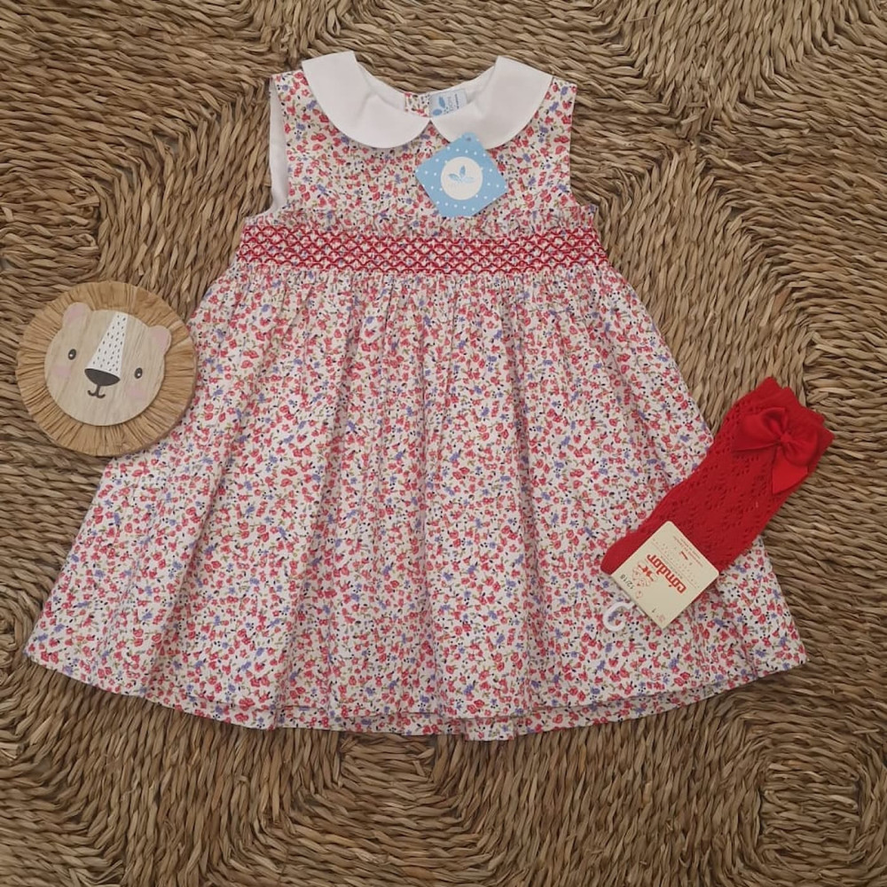Vestido bebé niña floral con cuello bebé y punto smock
