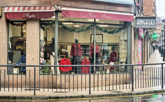 Tienda Módas Ángeles Oviedo